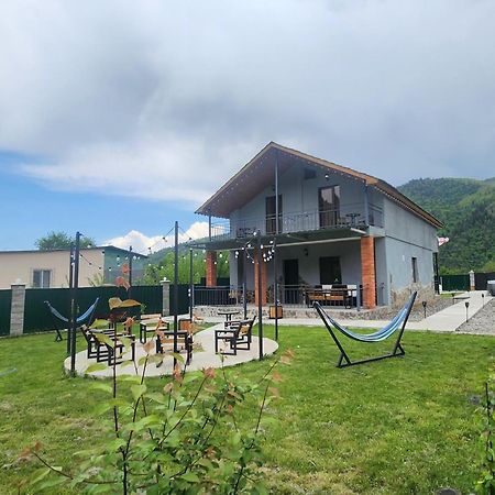 ボルジョミGesh Houseアパートメント エクステリア 写真